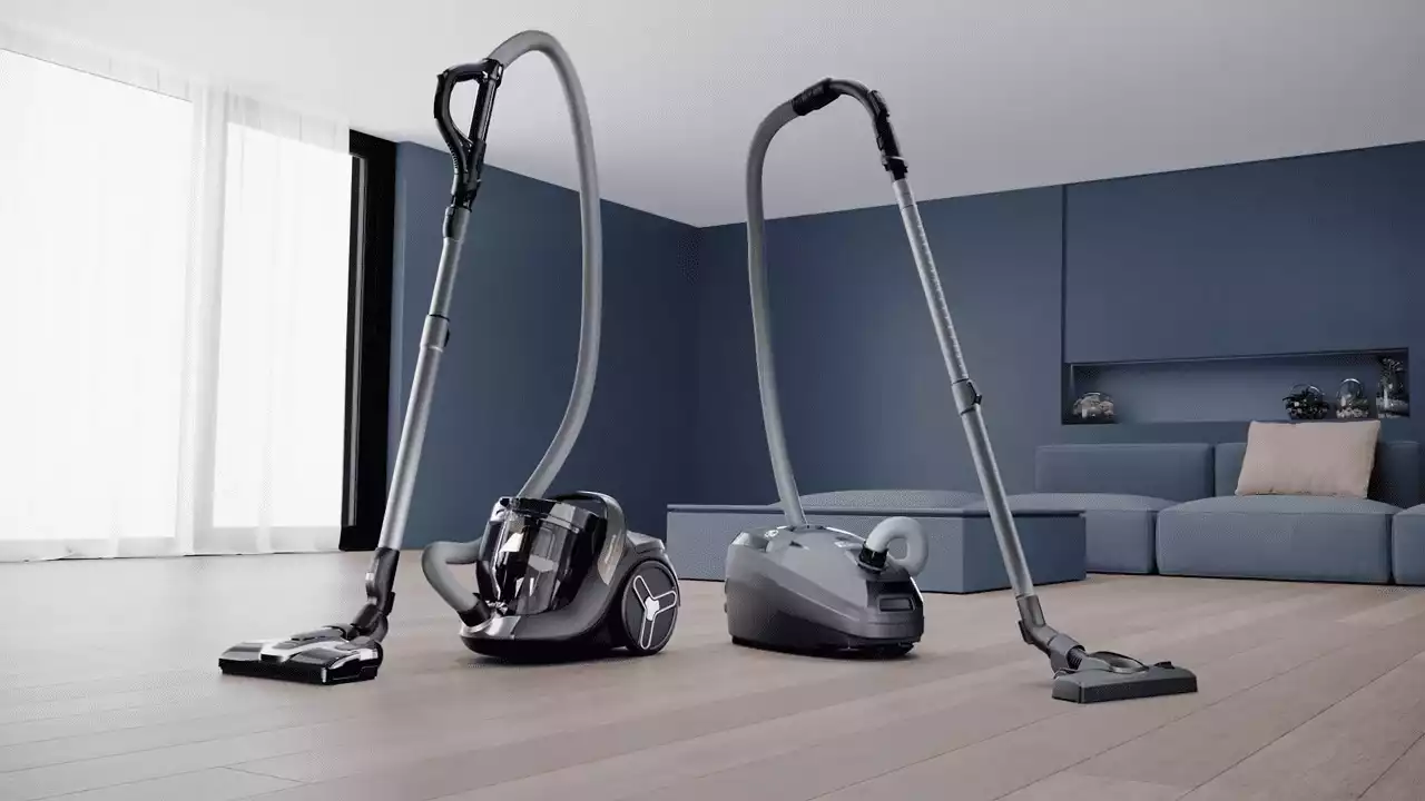 Comment démonter un aspirateur Rowenta Silence Force Extrême ?