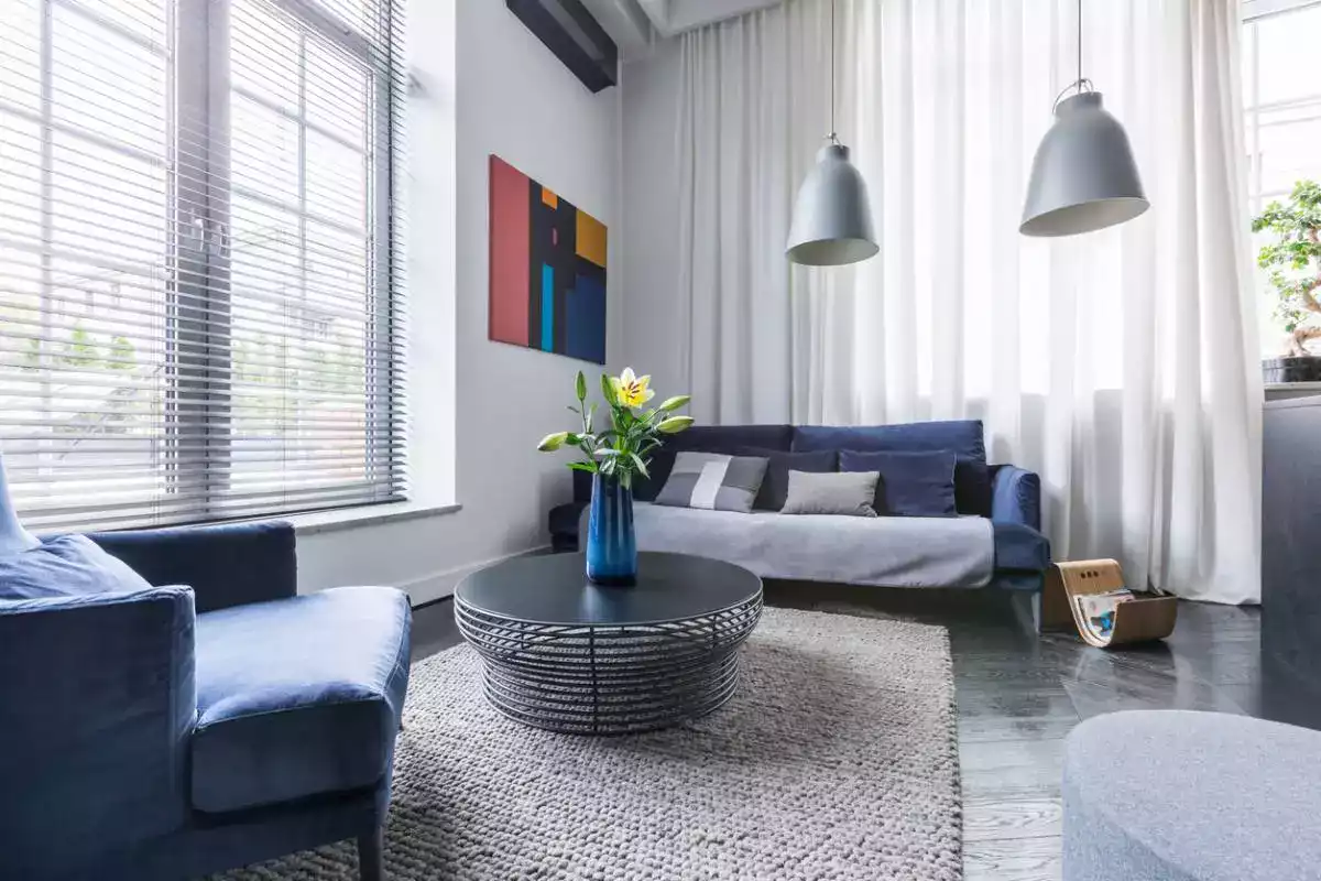 Le store vénitien : une solution pratique et esthétique pour votre intérieur