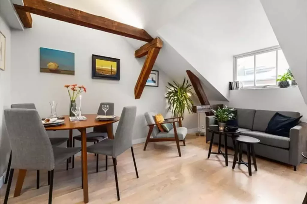 Transformez votre intérieur : La housse de chaise Scandinave en tendance