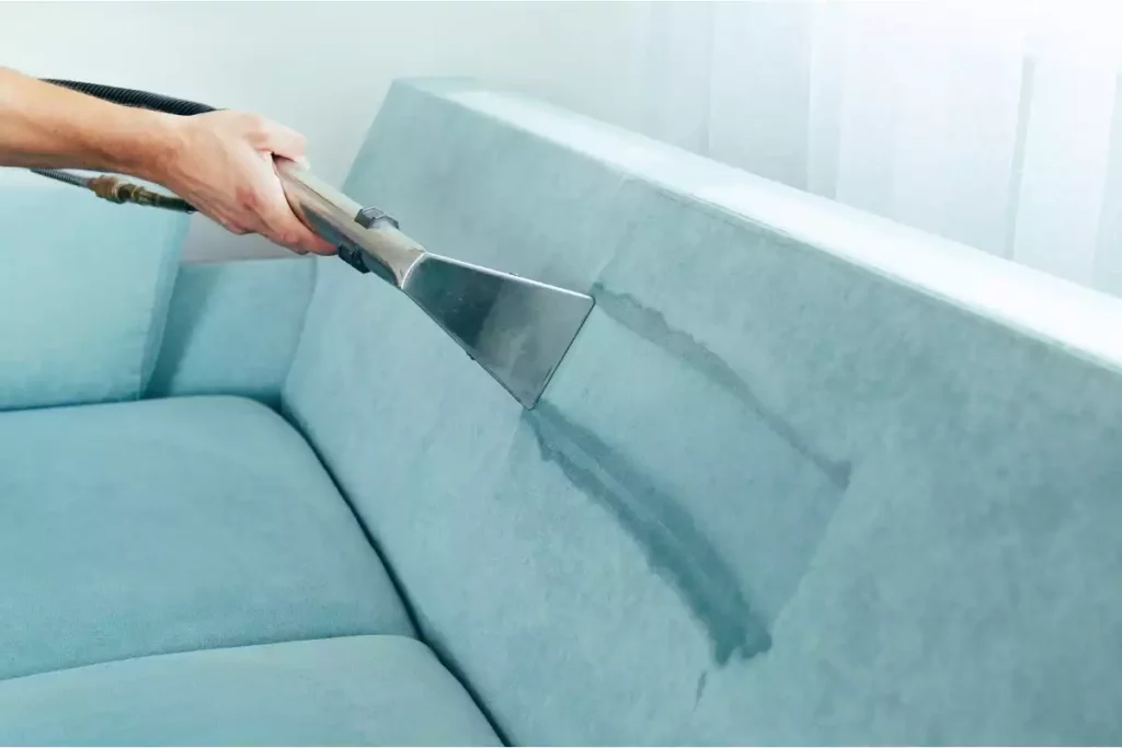 comment nettoyer un canapé en microfibre
