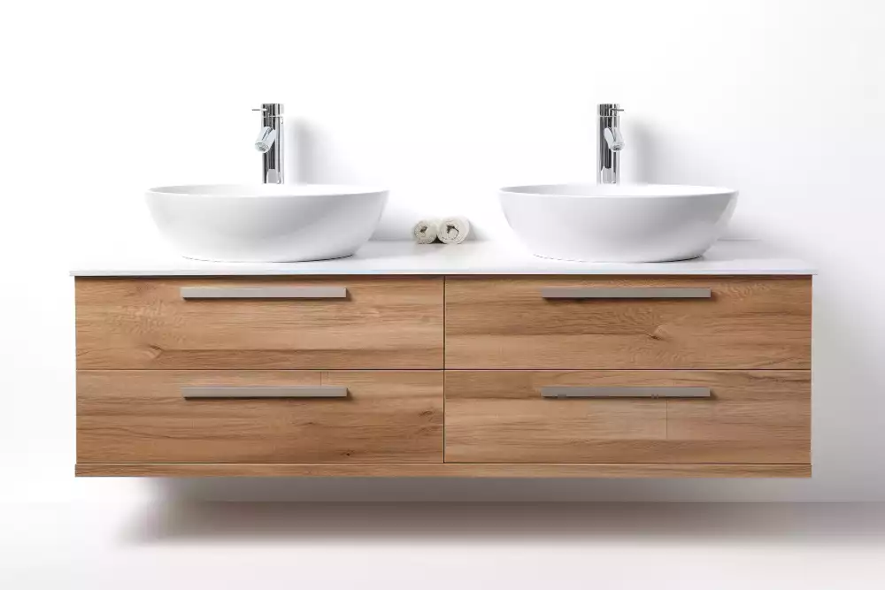 Accorder la hauteur des sanitaires et accessoires