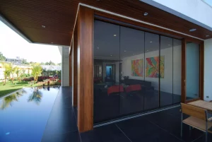 La moustiquaire, un mal nécessaire ? Non, un véritable atout design !