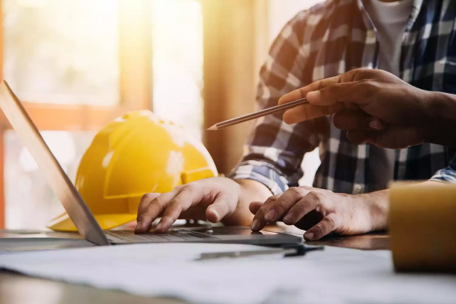 Pourquoi adopter un logiciel de facturation en ligne pour votre activité BTP ?