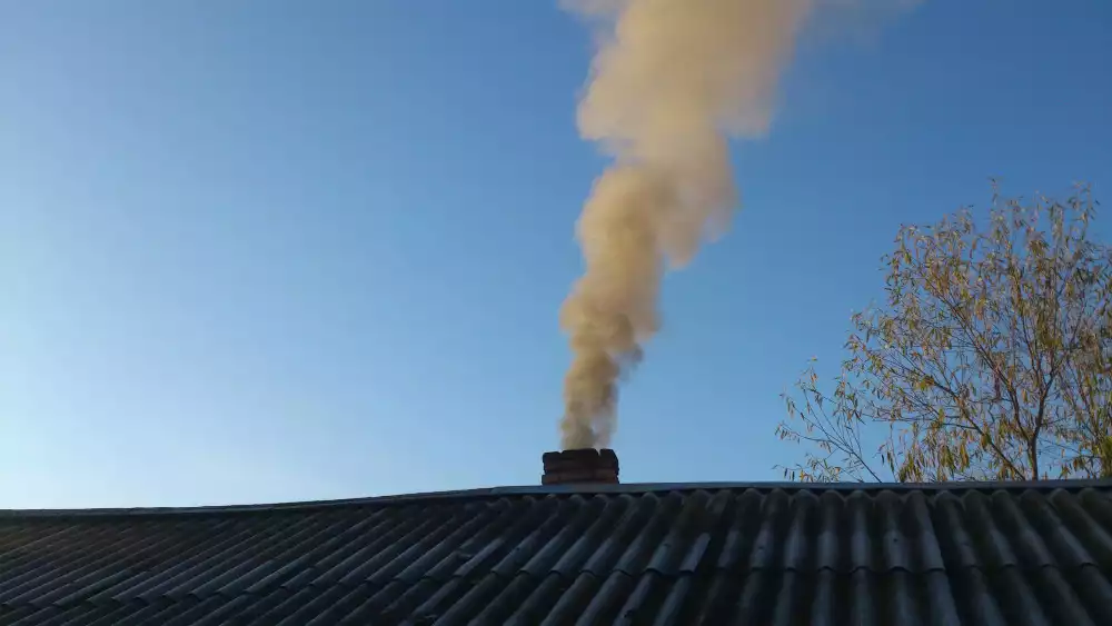 Ramonage : services essentiels pour votre cheminée