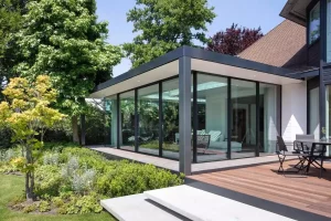 Extension à toit plat sur maison ancienne : principes techniques et choix de mise en œuvre