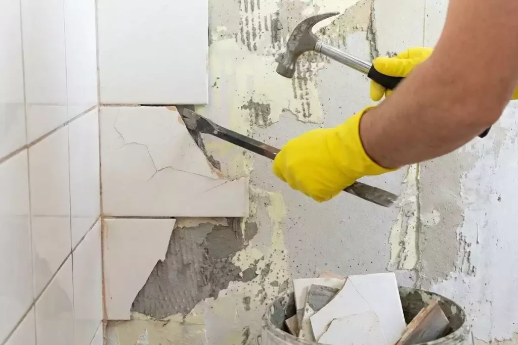 Procédure complète pour décoller le carrelage sur du placo sans le détériorer