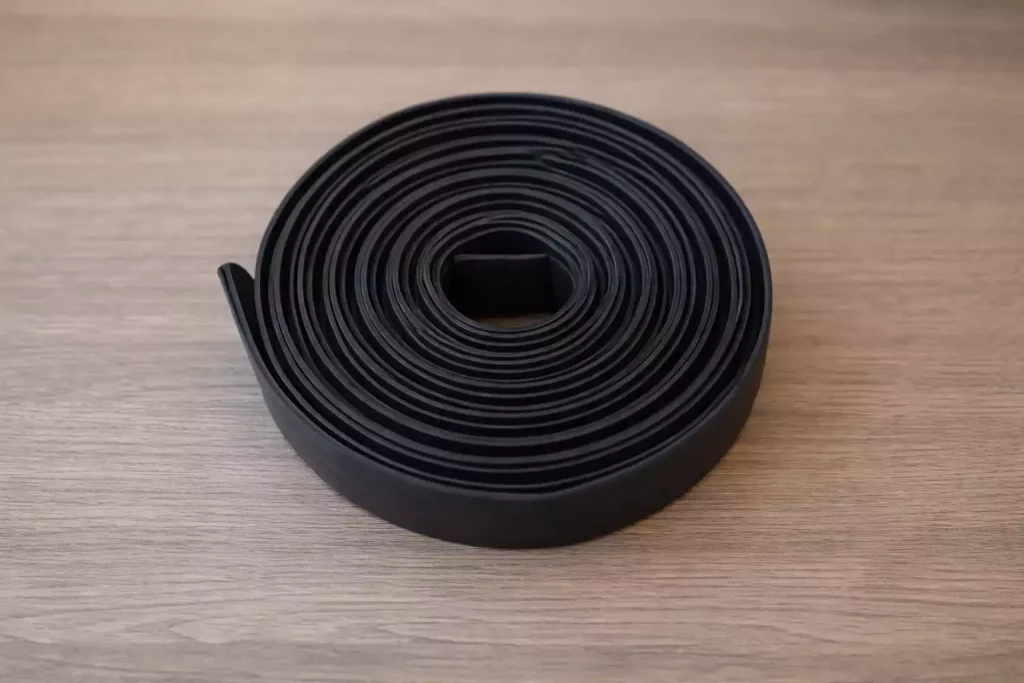 Préparation du câble et découpe de la gaine