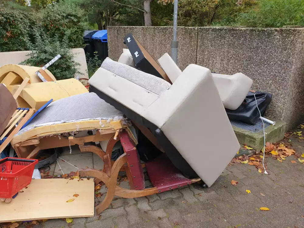 Quelles sont les étapes clés pour réhabiliter un logement insalubre ou squatté ?