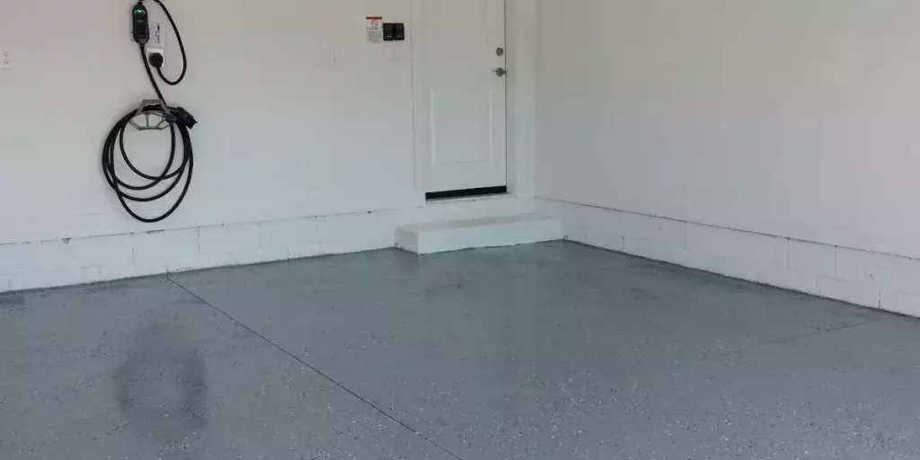 Préparation du sol du garage : nettoyage, dégraissage, réparation et ponçage ?